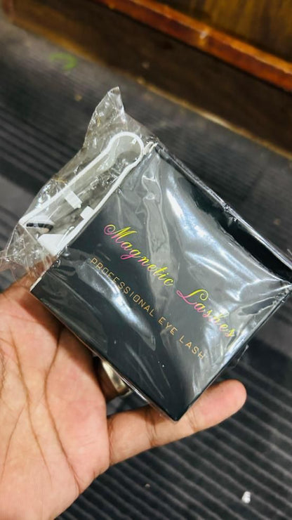 Magnetic Eyelashes Set (with Free Applicator)