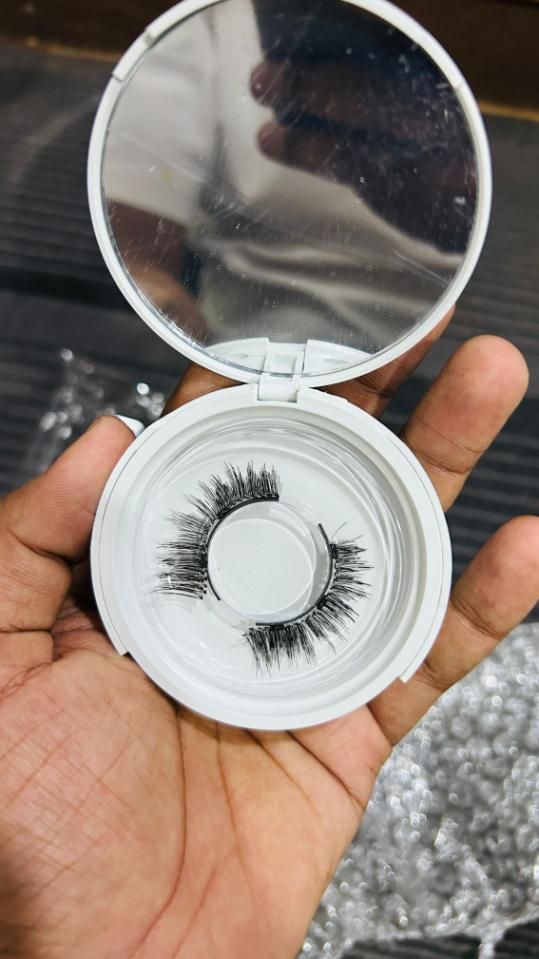Magnetic Eyelashes Set (with Free Applicator)